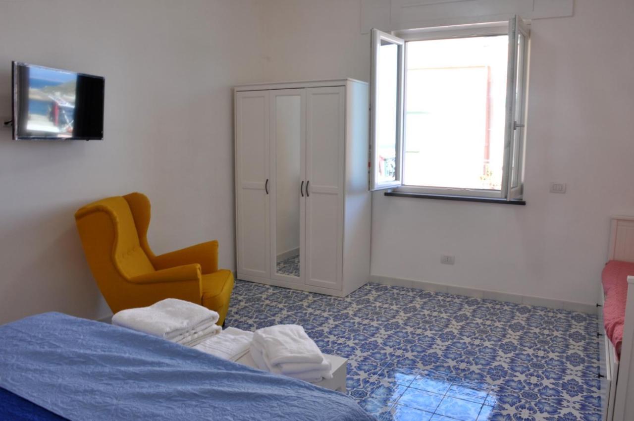 Calise Guest House B Senza Balcone بروسيدا المظهر الخارجي الصورة